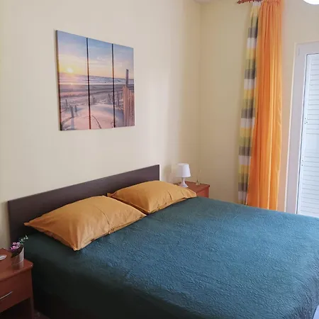 Dva Lava Apartment *