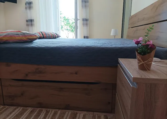 Dva Lava Apartman Podaca