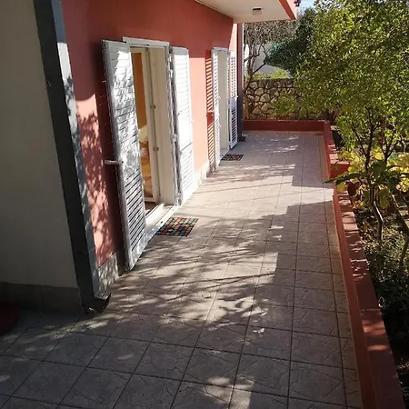 Dva Lava Apartment