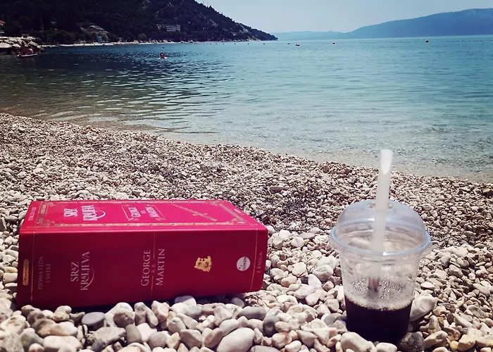 Dva Lava بوداكا